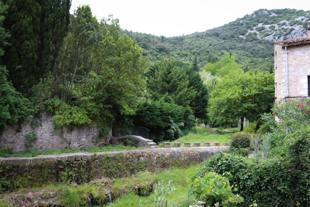 Gite Marceline Saint-Guilhem-le-Desert Kültér fotó